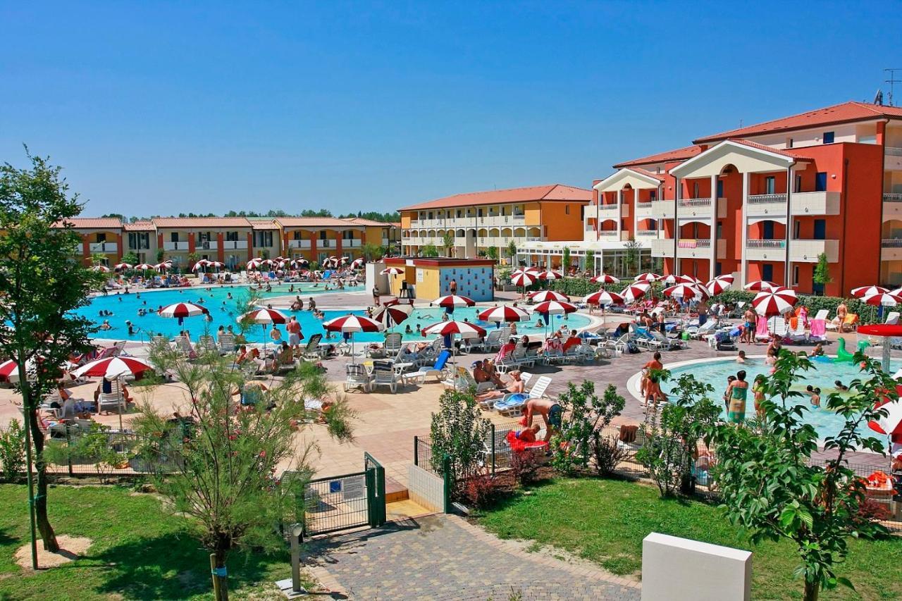 Ai Pini Lido Altanea *